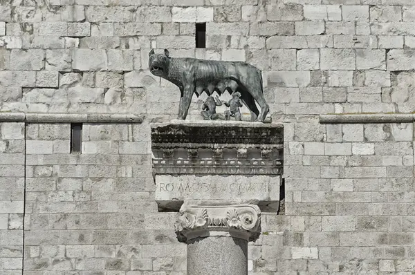 Romolus とレムス capitoline のオオカミ — ストック写真