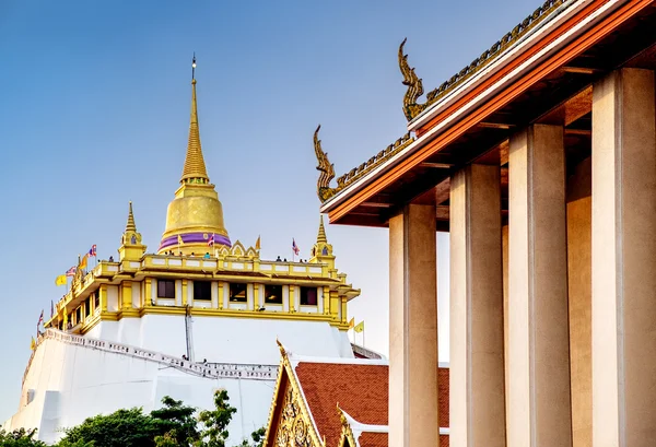 Die goldene Halterung am wat saket, bangkok, thailand — Stockfoto