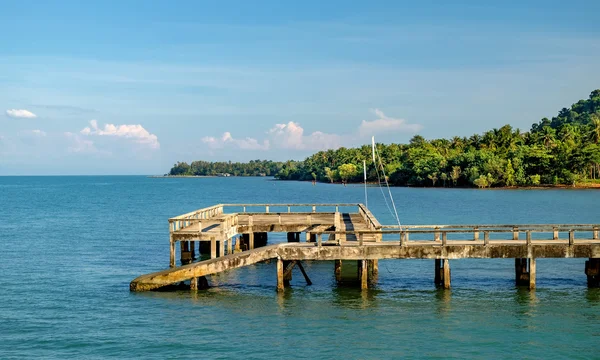 Barco de balsa em Koh Chang Island, Tailândia — Fotografia de Stock