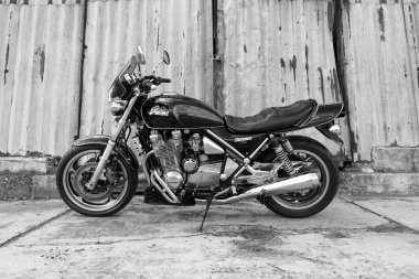 Kawasaki Zr 1100 Zephyr motosiklet
