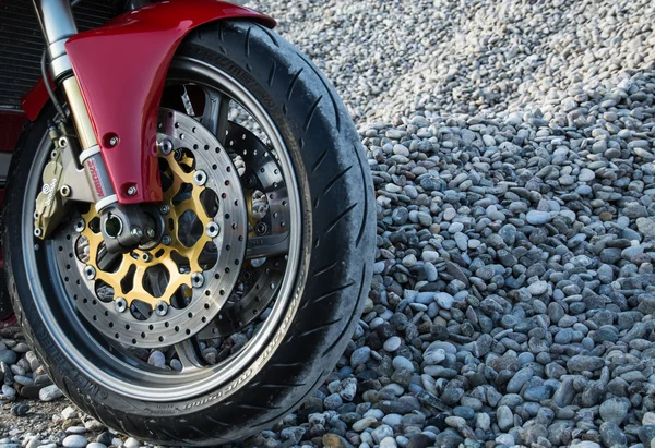 Rote Dukati 996s Motorrad Vorderradbremse — Stockfoto