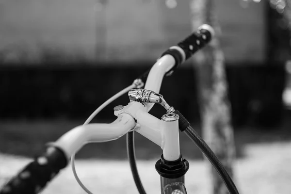 Chain lock for bicycle — Stock Photo, Image