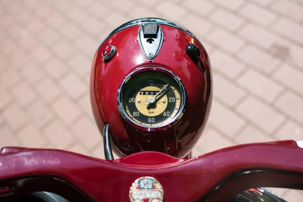 Subotica,Serbia -July 05,2015. Vintage NSU motorcycle on Annual oldtimer car show Subotica 2015.Various vintage cars and motorcycles.In organization of Oldtimer Club. — Stock fotografie