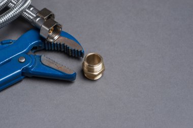 Ayarlanabilir anahtarı, meme ucu ve Paslanmaz Çelik Örgülü Hortum su