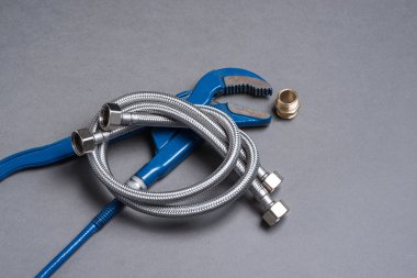 Ayarlanabilir anahtarı, meme ucu ve Paslanmaz Çelik Örgülü Hortum su