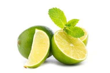 Beyaz, Dof üzerine nane ile bütünleşmiş ve dilimlenmiş taze limes