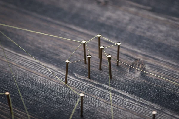 Réseau de fils, montrant les connexions entre les groupes et les célibataires — Photo