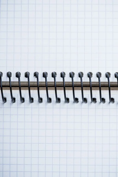 Cuaderno en una mesa de madera —  Fotos de Stock