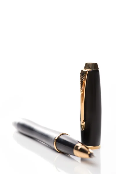Black old fashioned pen on the white background, isolated. — Stock Photo, Image