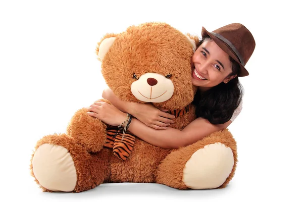 Schattig meisje bear knuffel — Stockfoto