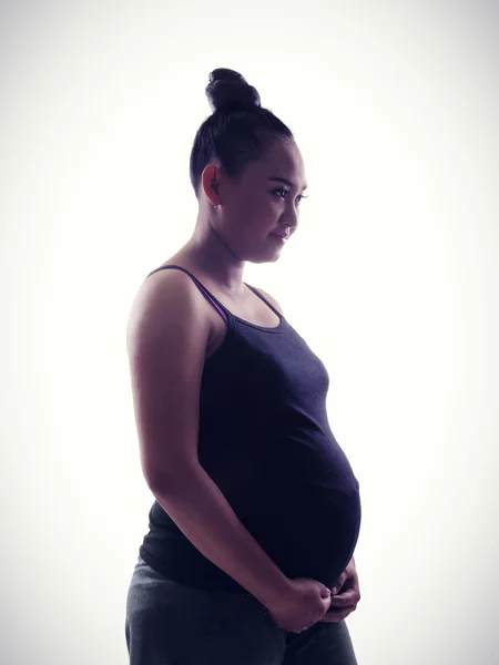 Retrato de mujer embarazada en filtro de estilo retro — Foto de Stock