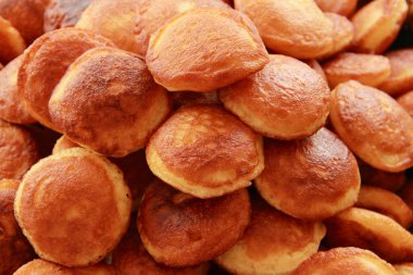 Kue Apem (Endonezya gözleme)