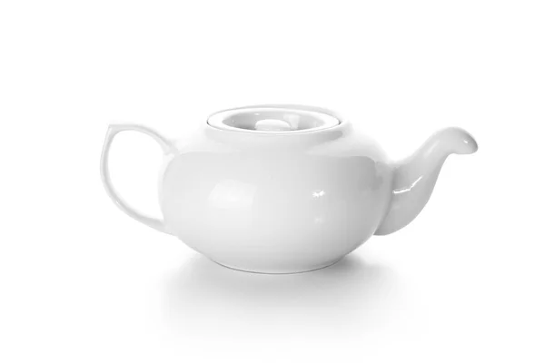 Panela de chá perto no branco — Fotografia de Stock