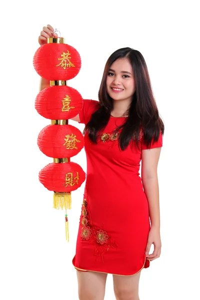 Kinesisk flicka höja den röda lyktan isolerade — Stockfoto