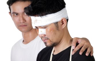 Adam unfortunated arkadaş için empati gösterir