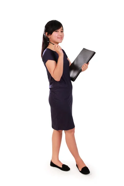 Kvinnlig sekreterare ständiga full längd isolerade — Stockfoto