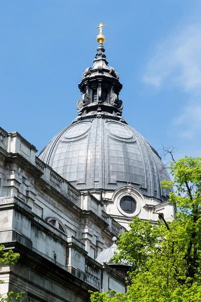View of Brompton Oratory dome Kensington London England — Stock Photo, Image