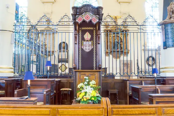 Προβολή κέντρο καρέκλας επισκόπων καθεδρικό ναό του Derby Hdr οριζόντια καλλιτεχνικής — Φωτογραφία Αρχείου