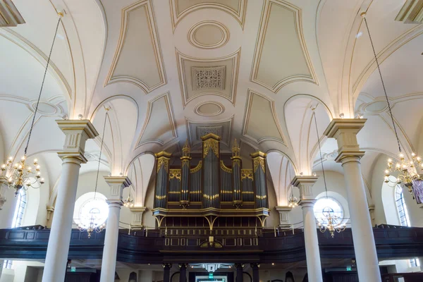 Derby Cathedral Organs Ceiling HDR horizontal photography — Stock Photo, Image