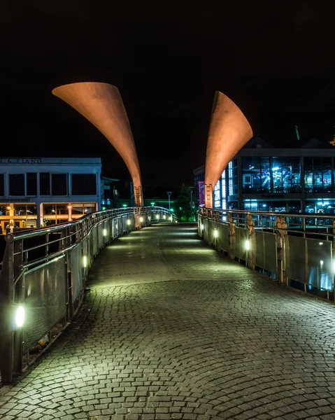 Перо мост в Бристоле ночью — стоковое фото