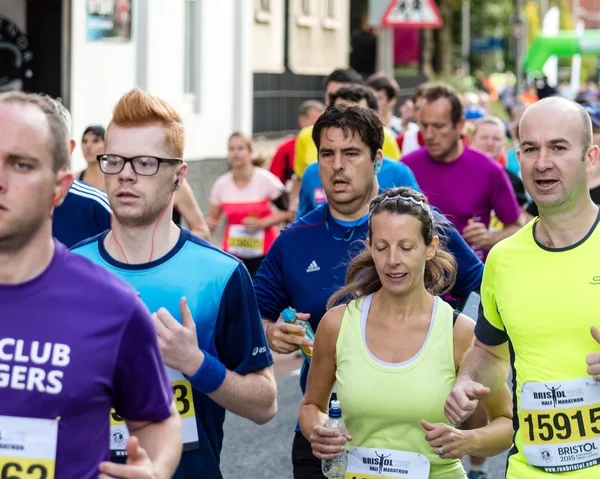 Bristol, Inglaterra - 13 SEPTIEMBRE 2015 Media Maratón de Bristol 2015 —  Fotos de Stock