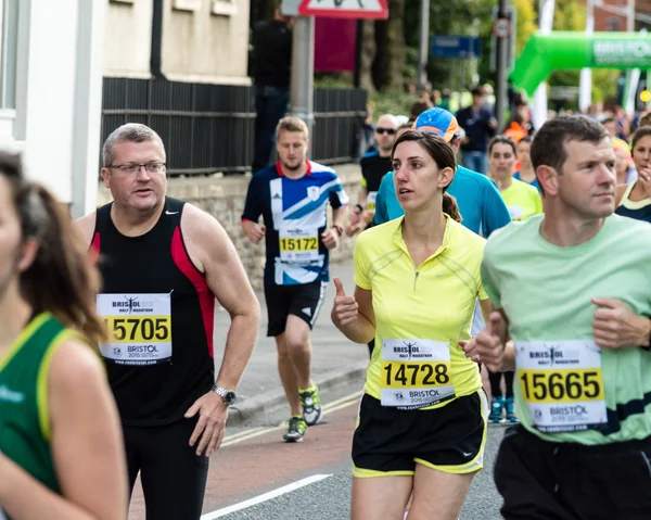 Bristol, Inglaterra - 13 DE SETEMBRO DE 2015 Meia Maratona de Bristol 2015 — Fotografia de Stock