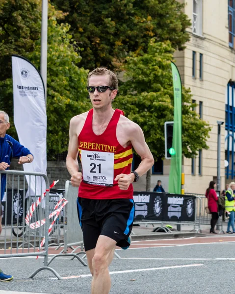 Bristol, Inglaterra - 13 DE SETEMBRO DE 2015 Meia Maratona de Bristol 2015 — Fotografia de Stock