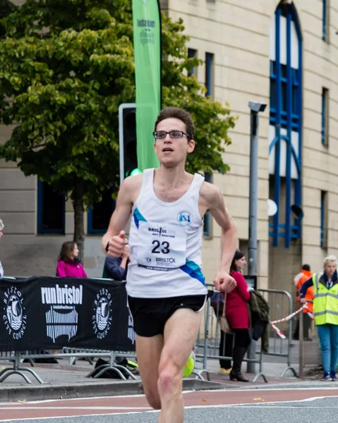 Bristol, Inglaterra - 13 DE SETEMBRO DE 2015 Meia Maratona de Bristol 2015 — Fotografia de Stock