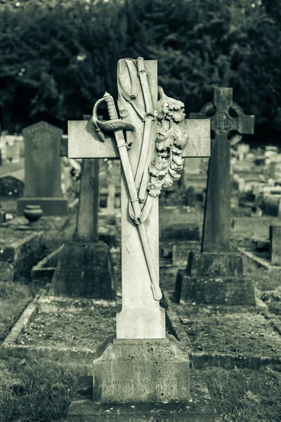 INGLATERRA, KEYNSHAM - 11 SEP 2015: Cementerio de Keynsham — Foto de Stock