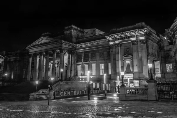 William Brown Library and Museum by night — Stock Photo, Image