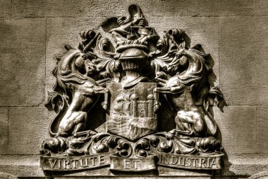Bristol City Virtute Et Industria silah 