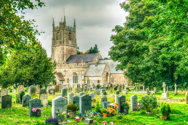 Die Pfarrkirche St. James - Friedhof — Stockfoto