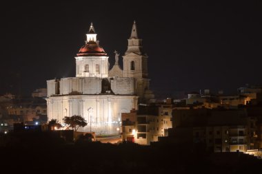 Parish Kilisesi Mellieha gece - kubbe, Il-Mellieha, Malta