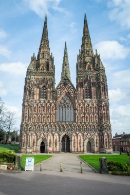 Lichfield katedral cephe