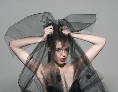 profesyonel güzellik modeli yüz peçe moda kadın sanat vogue fotoğraf kırmızı dudaklar