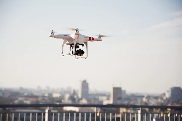 Drohne auf Flug vorbereitet — Stockfoto