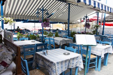 Yunan Restoran Akrogiali Potos
