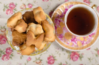 ev yapımı kurabiye ve çay