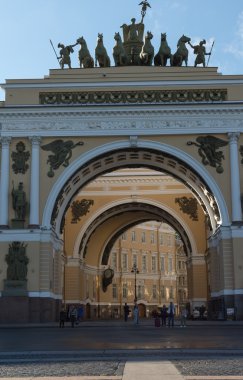 Saint-Petersburg, Rusya Federasyonu - 17 Ağustos 2016: ünlü Arch genel personel 