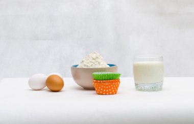 Kek pişirme için maddeler