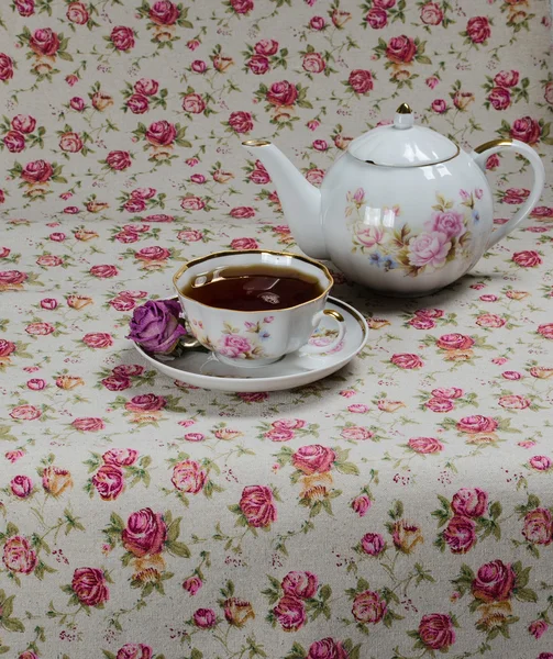 Agyag teáskanna és a kancsó — Stock Fotó