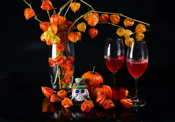 Cape groseille dans un vase en verre, bougeoir sous la forme d'un — Photo