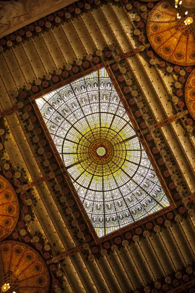 BARCELONE, CATALONIE - 9 MARS 2013 : Intérieur du Palais de la Musique Catalane à Barcelone, Catalogne — Photo