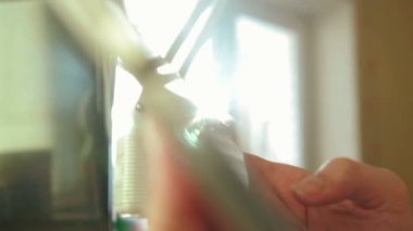 Tablet, kullanan kadın kadar yakın