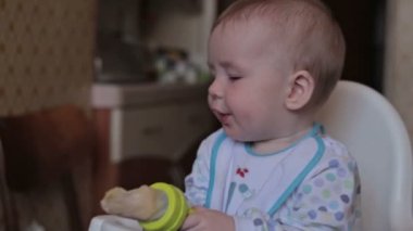 Bebek bakıcılığı ve evde yemek