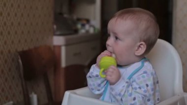 Bebek bakıcılığı ve evde yemek