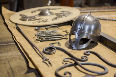 Demirci dekoratif elementleri