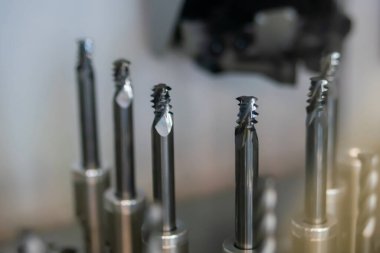 Matkap uçları - metal işçiliği veya ahşap kesme makinesi için kullanılan araçlar