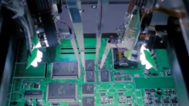 Basılı devre kartlarının kalite testi - fabrikada uçan sonda testi