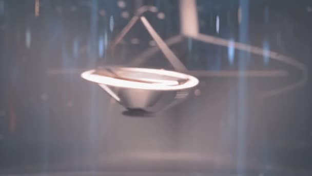 Slow motion: hängande metall gyroskop spinning topp pendel - närbild — Stockvideo